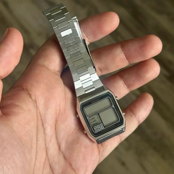 Vintage 1981 Seiko D138-4009 Running Man Alarm Chrono Digital Lcd Watch